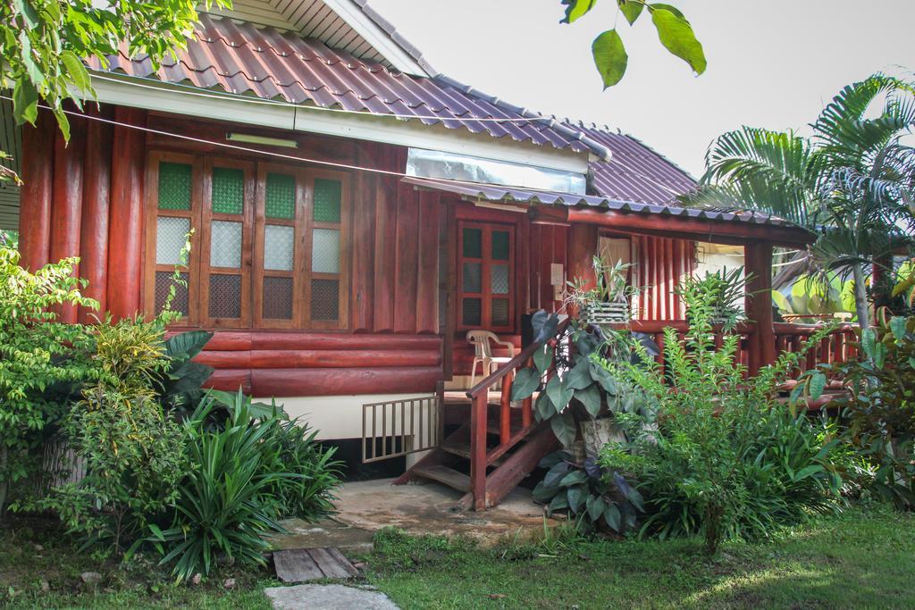 Pai Porpeang Guesthouse Buitenkant foto