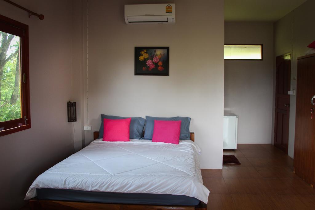 Pai Porpeang Guesthouse Buitenkant foto