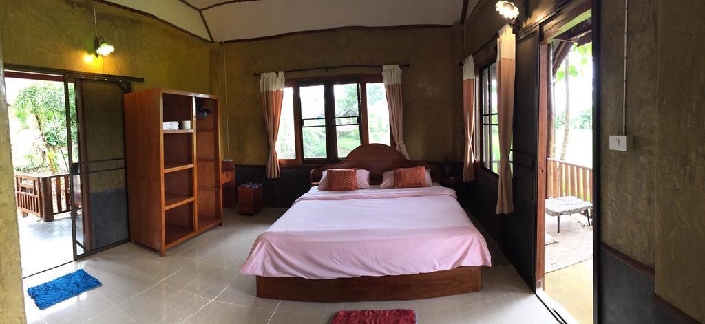 Pai Porpeang Guesthouse Buitenkant foto