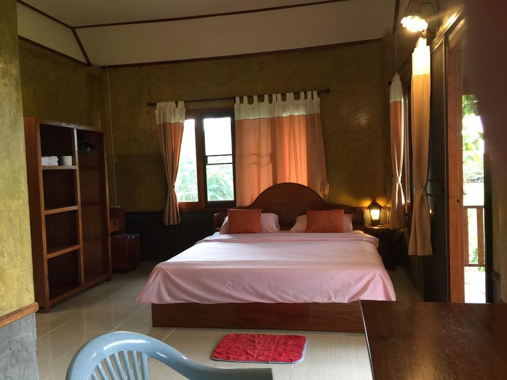 Pai Porpeang Guesthouse Buitenkant foto