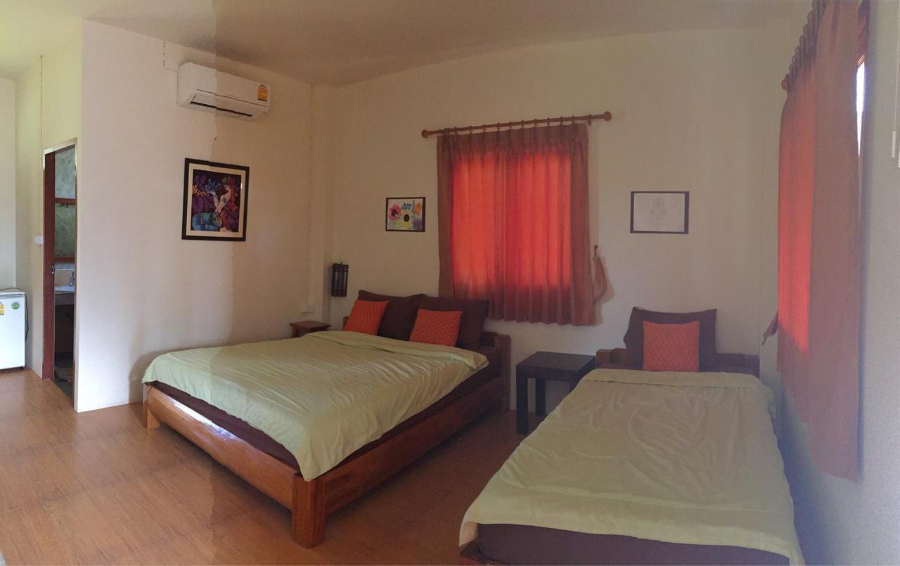 Pai Porpeang Guesthouse Buitenkant foto